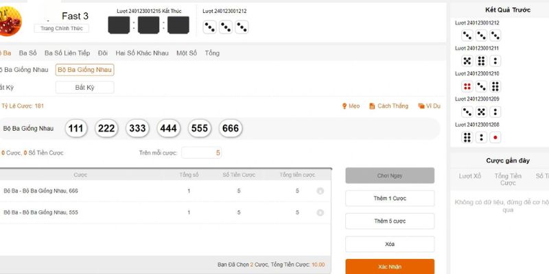 Người chơi lắc xí ngầu chọn số khi tham gia Fast 3